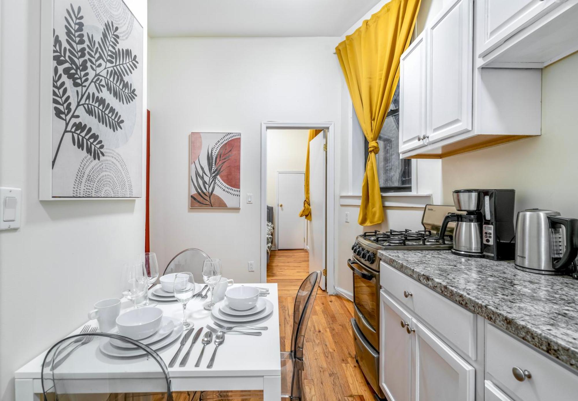 2 Bedroom Hidden Upscale Oasis New York Eksteriør bilde